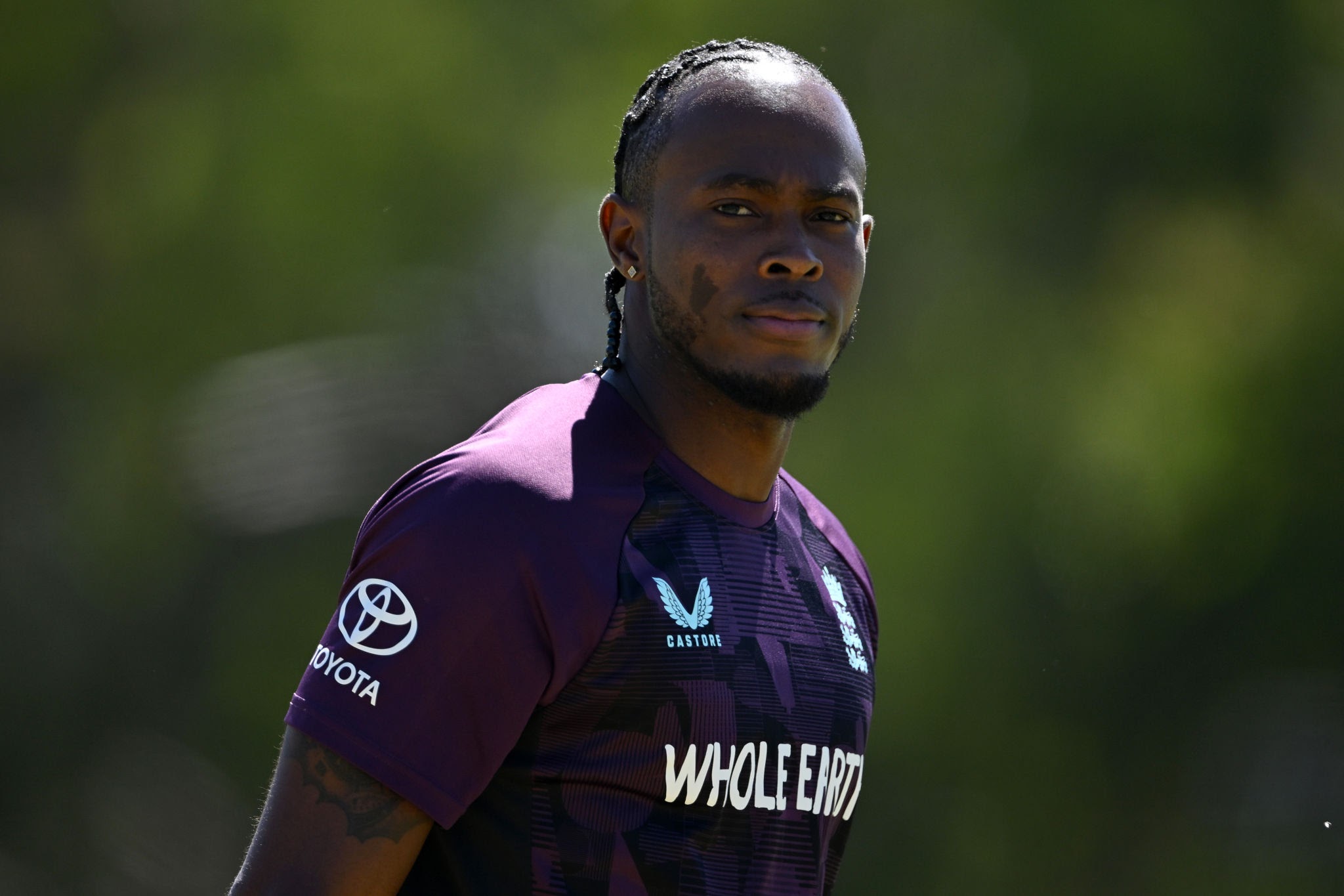 joffra PERTH, AUSTRALIA - NOVEMBER 13: Jofra Archer of England ahead of the practice match between England and the Lions at Lilac Hill on November 13, 2025 in Perth, Australia. (Photo by Gareth Copley/Getty Images)