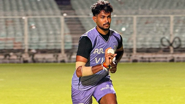 Matheesha Pathirana — The Malinga Clone KKR Paid Rs. 18 Crore For